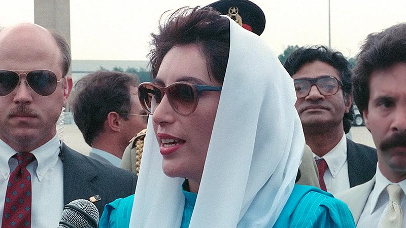 Benazir Bhutto 15 politiska mord som skakade världen