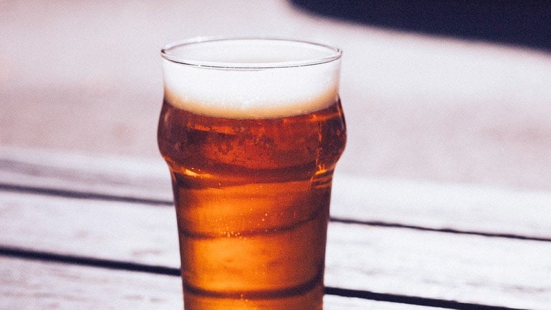 Stroke 10 hälsofördelar med öl du inte visste om